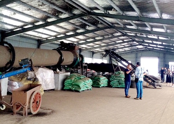خط إنتاج سماد الدجاج العضوي 10t / H مصنع إنتاج الأسمدة